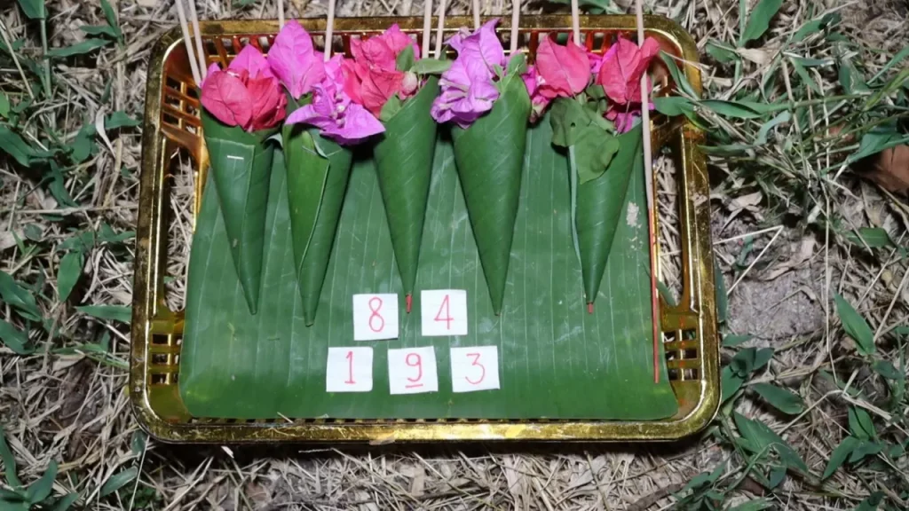 "เลขเด็ด" เสี่ยงทายพญาบึ้ง - lekruaythai