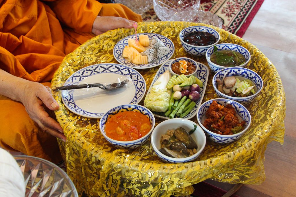 แนะนำอาหารมงคล - lekruaythai