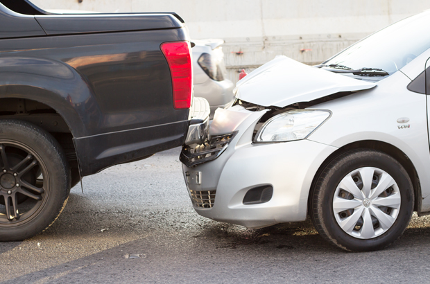 ฝันเห็นรถชนกันต่อหน้า