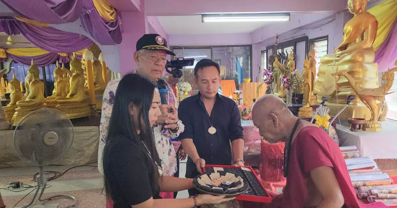 หมอฟัน ฝันเห็นองค์ พระศิวะ -“Dentist” dreams of seeing Lord Shiva”