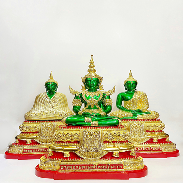 ฝันเห็นพระแก้วมรกตสีเขียว-"Dream of seeing the green Emerald Buddha"
