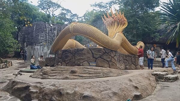 ปู่มุจลินท์-เจ้าแม่ตะเคียน-"Grandfather Mucalin - Goddess Takhian 1"