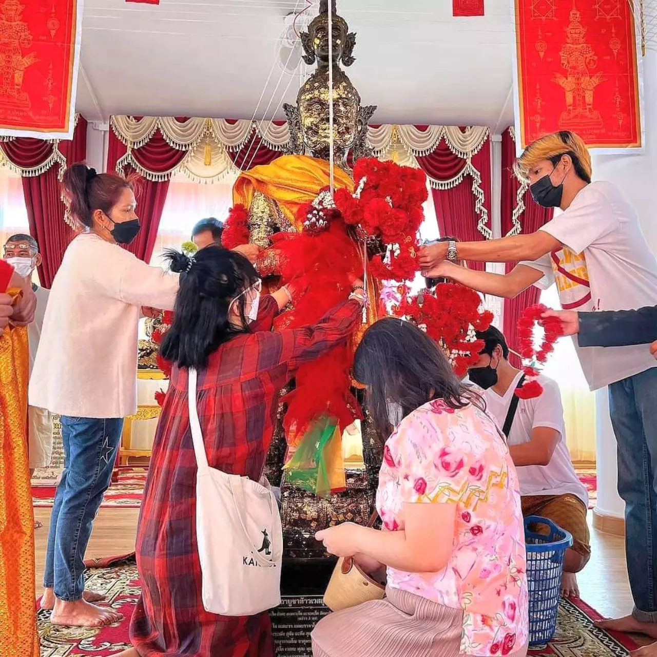 แก้บน ท้าวเวสสุวรรณ-"Make a vow to Thao Wessuwan"