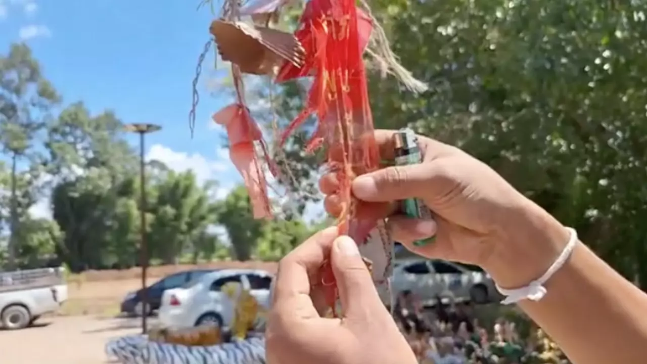 บูชาเจ้าพ่อเสือ ที่บ้าน-"Worship the Tiger Godfather at home"