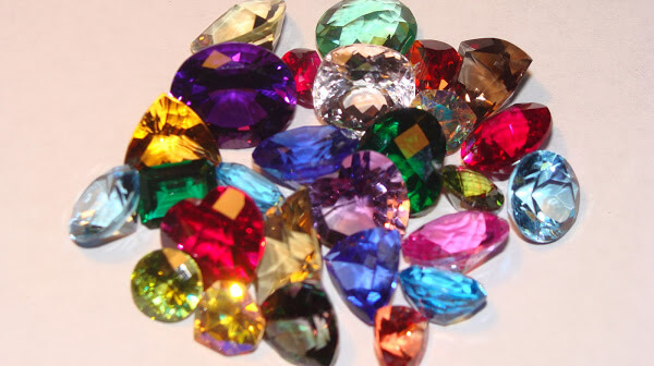 ทำนายฝัน ได้เพชร ได้อัญมณี มีเลขเด็ด-"Dreamed of getting a diamond, got a gem, lucky number"