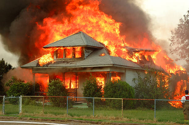 ฝันว่าไฟไหม้บ้านพ่อแม่-''Dreamed that there was a fire at my parents house''