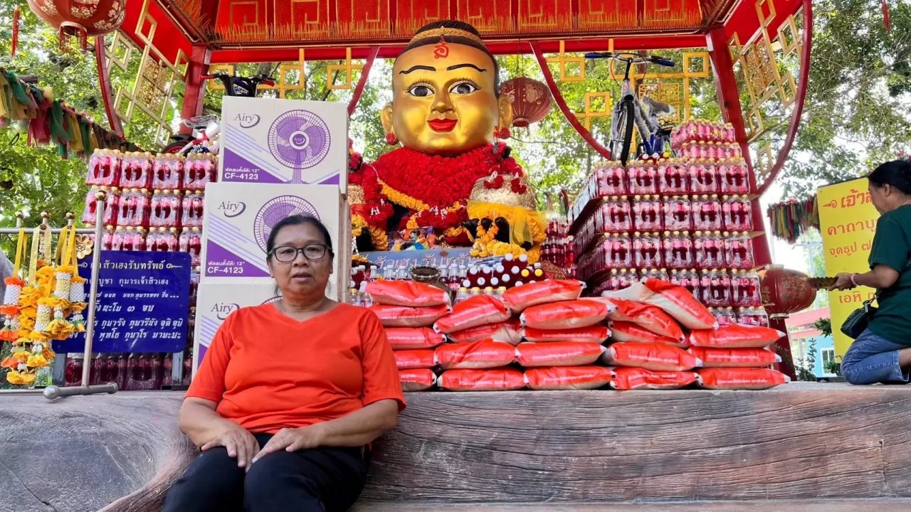 อ่าง น้ำมนต์ ฤาษี เณร - "Basin of holy water, hermit, novice"