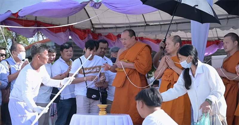 พิธีเททองหลวงพ่อโสธร -"Gold pouring ceremony of Luang Phor Sothon"