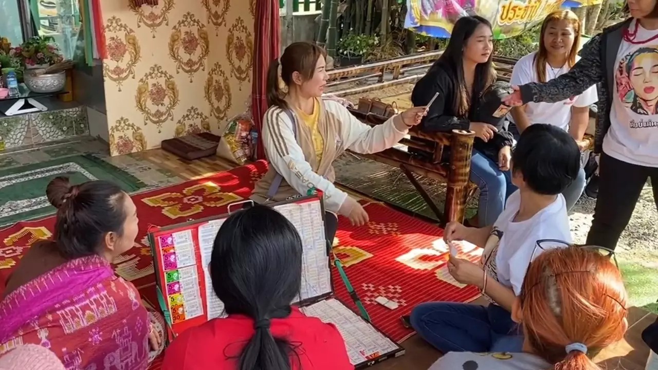 ศาลยายผัน -"Yai Phan Shrine"