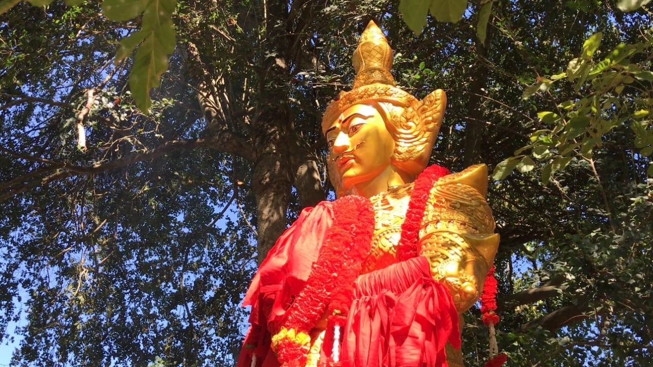 พิธีอัญเชิญท้าวเวสสุวรรณเลขเด็ด-"Ceremony to invite Thao Wessuwan, lucky number"