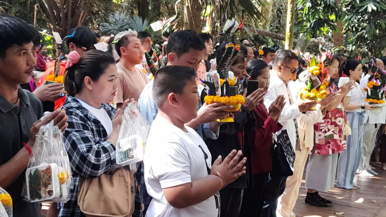 เลขเด็ดขันน้ำมนต์คำชะโนด-"Great lottery, famous lottery"