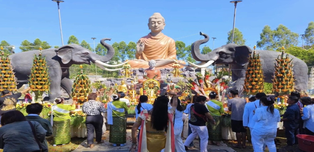 พญามุจลินท์นาคราช อยู่ที่ไหน-''Where is Phaya Muchalin Nakarat''