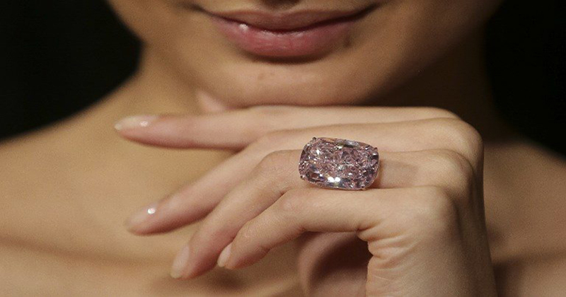 ฝันเห็นแหวนเพชรเม็ดใหญ่-''Dream of seeing a large diamond ring''