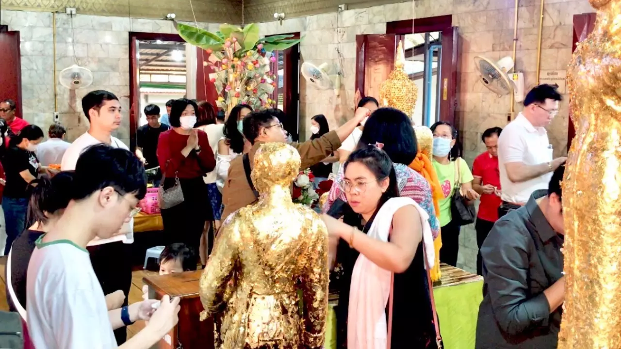 เลขเด็ดหลวงพ่อปากแดง - "Lucky numbers of Luang Phor Pak Daeng for this period."