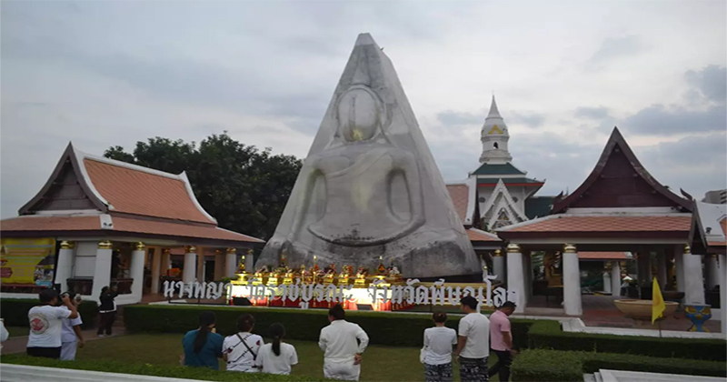 บวงสรวง ทวยเทพไท้เทวา-"Worshiping the Thai gods"
