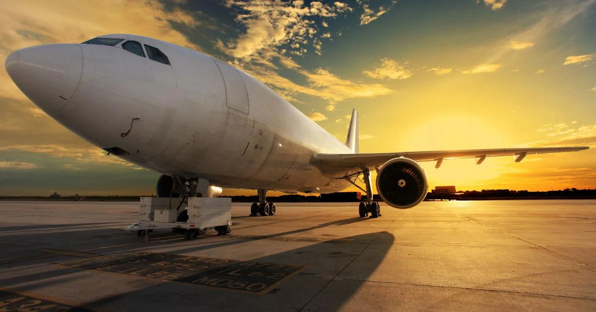 ทำนายฝัน เห็นเครื่องบินลำใหญ่เลขเด็ด -"Dreaming of seeing a large airplane, lucky numbers"