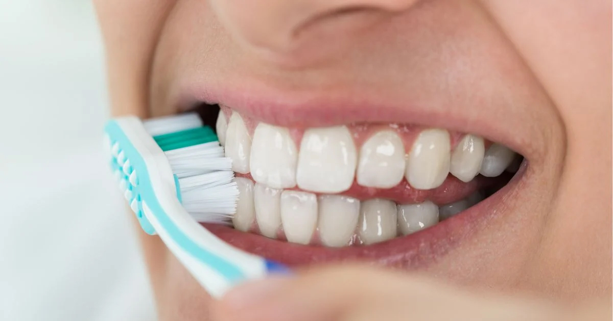 ฝันว่าแปรงฟัน-"Dreaming about brushing your teeth"