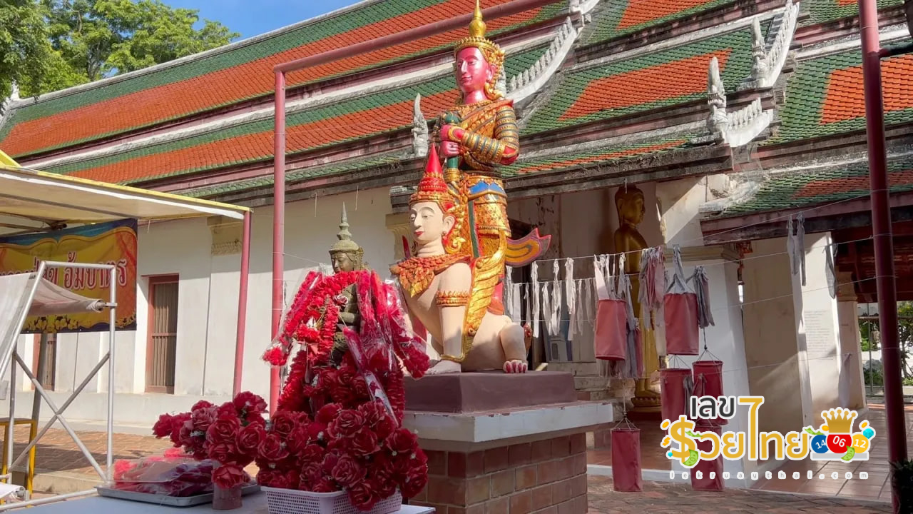 หนุ่มโกนหัวแก้บน ท้าวเวสสุวรรณ-"Young man shaves his head to make a vow Thao Wessuwan"