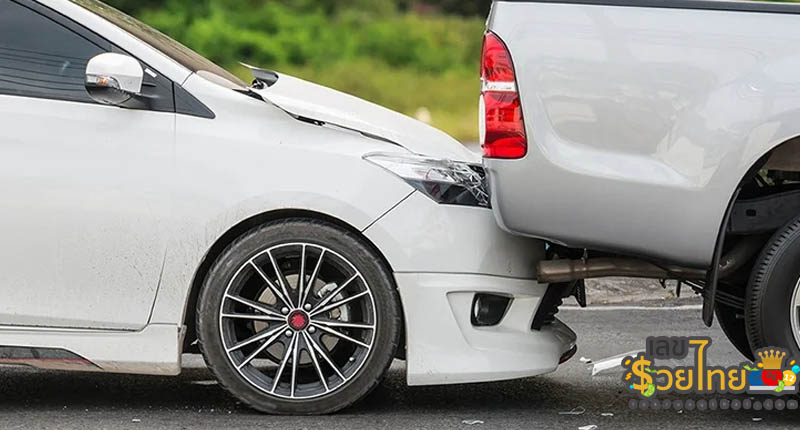 ฝันเห็นอุบัติเหตุรถชนกัน - "Dream of seeing a car accident"