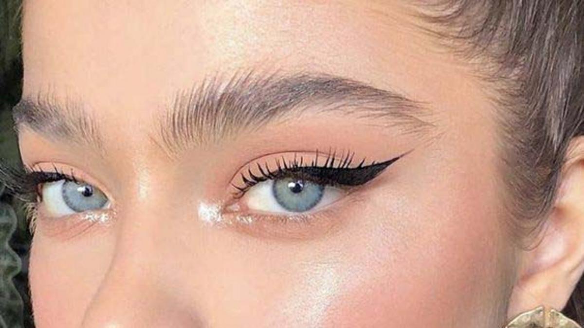 รูปภาพเขียนคิ้ว